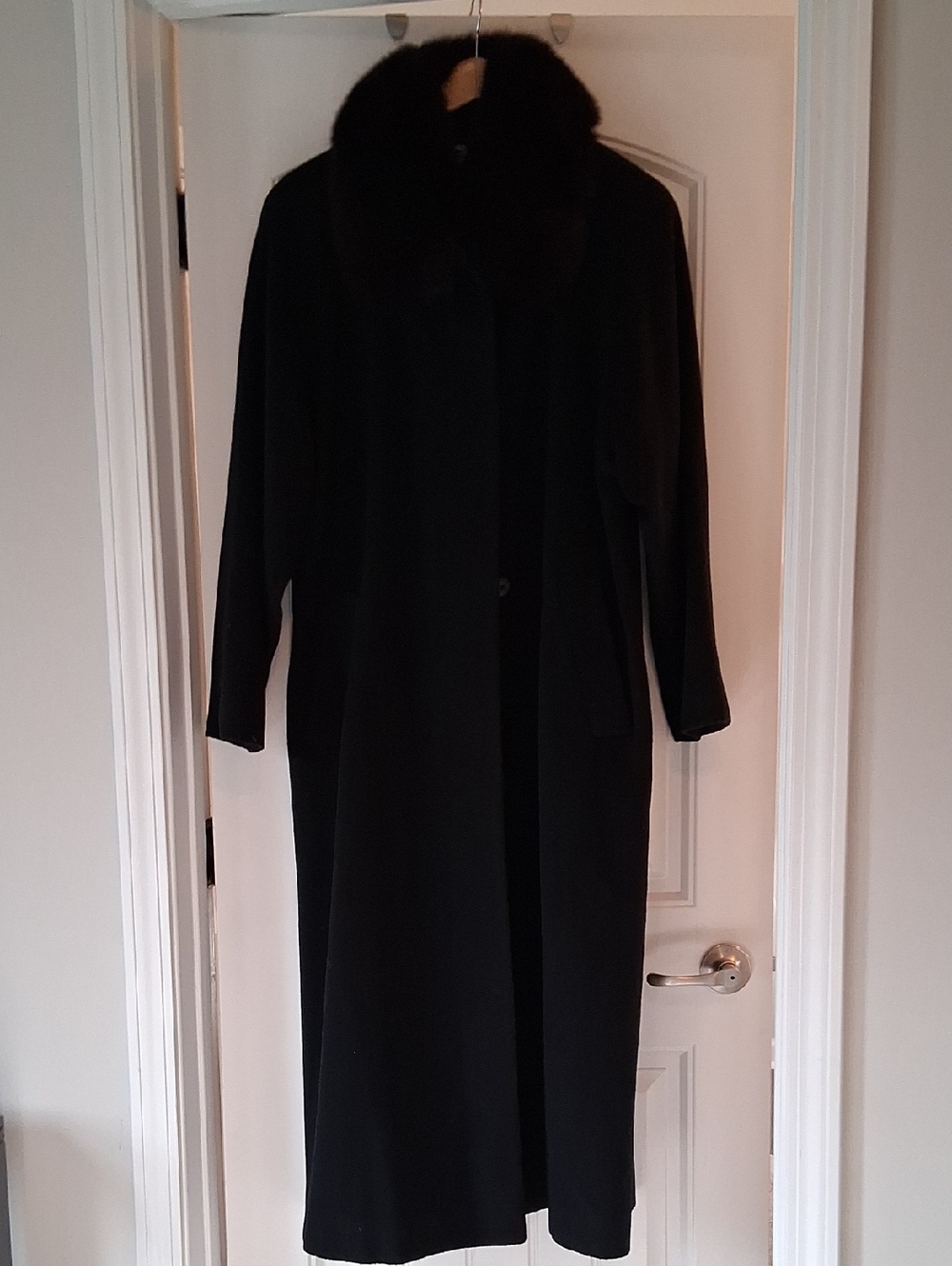 Classic Black Long Wool Coat with Fox Collar